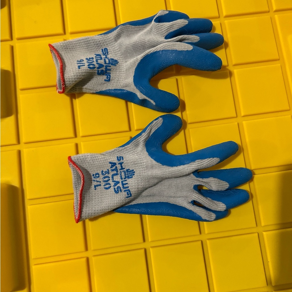 Showa Atlas 300 Blue and Gray Work Gloves never worn